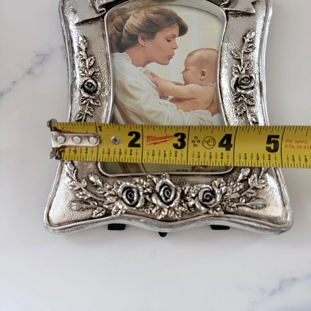 Vintage‎ Silver Tone Mother Rose Floral Picture Frame 3.5x5 Tabletop Wall Decor